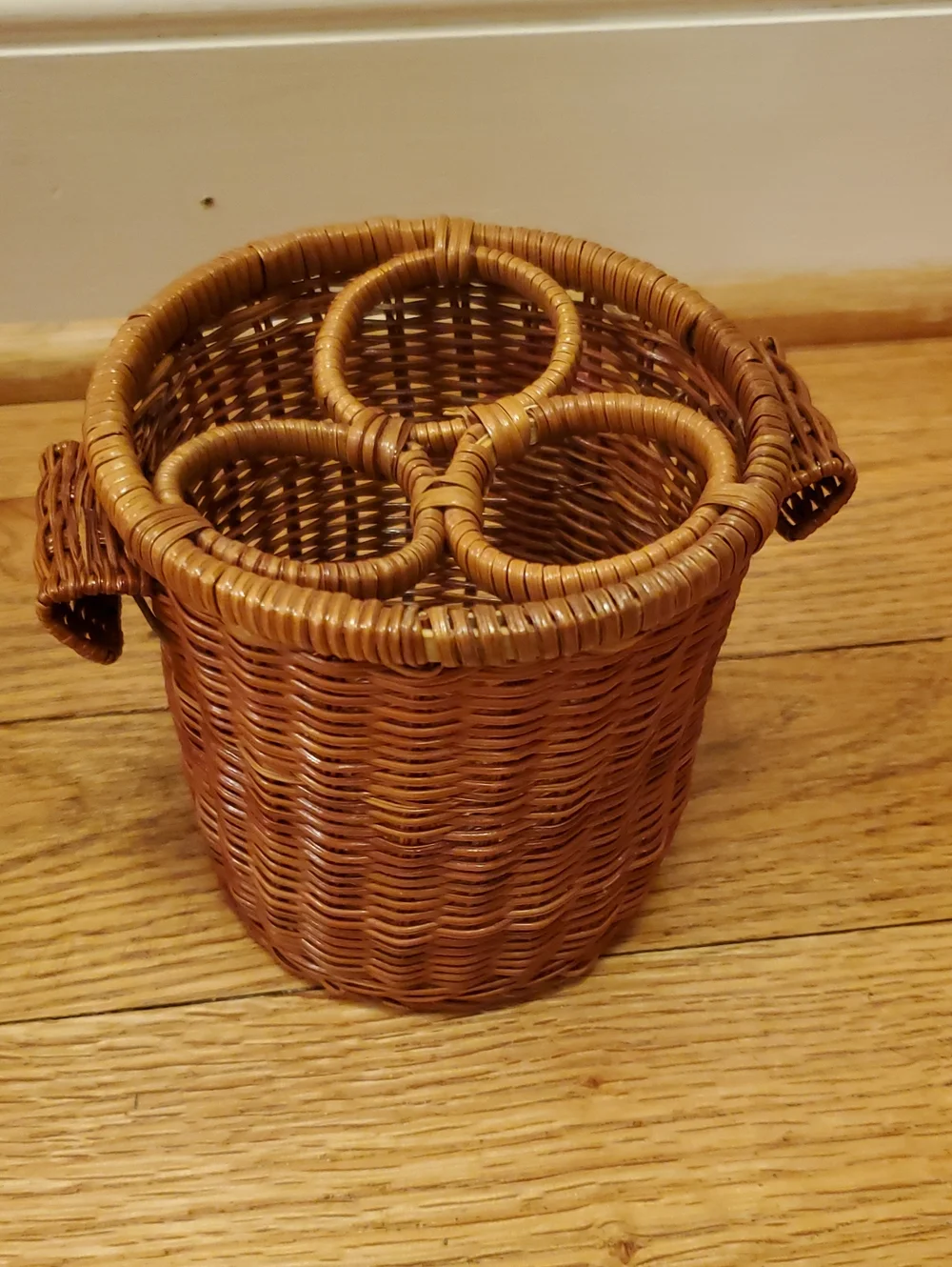 Vintage Avon Summer Hostess Wicker Set Strawberries 🍓